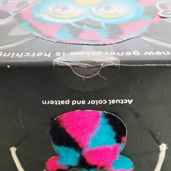 Hasbro Furby Boom 2013 Interactive Pink Blue Black Triangles - NIB - Picture 9 of 11